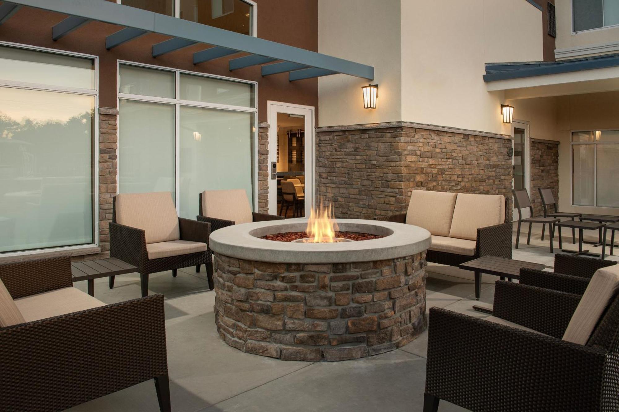 Residence Inn By Marriott Fresno Clovis Exteriér fotografie